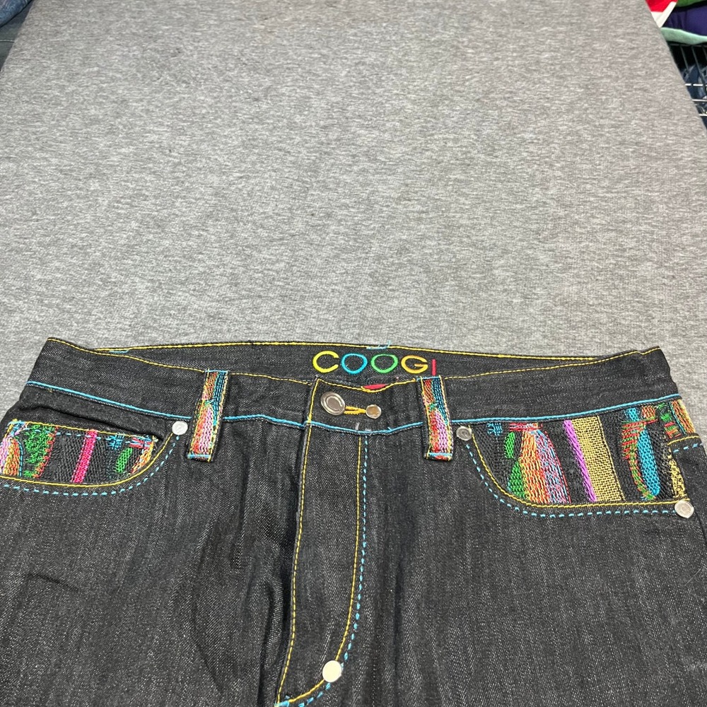 Coogi Mens 38x32 Graphic Sweater Embroidered Jeans Dark Wash Denim Multi Color - Picture 7 of 7